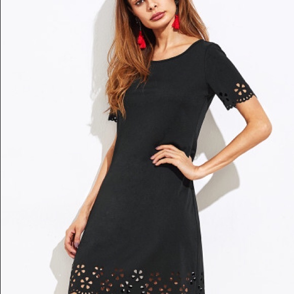 HP🎉LAST ONE! Black Laser Cut Keyhole Back Dress - Picture 5 of 7